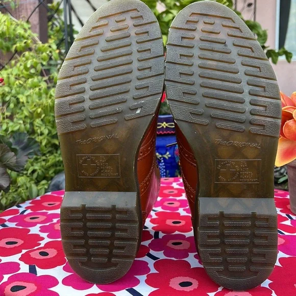 Dr. Martens Affleck Cognac Brogue Wingtip 7 Eye Lace Up Boots - Picture 16 of 17